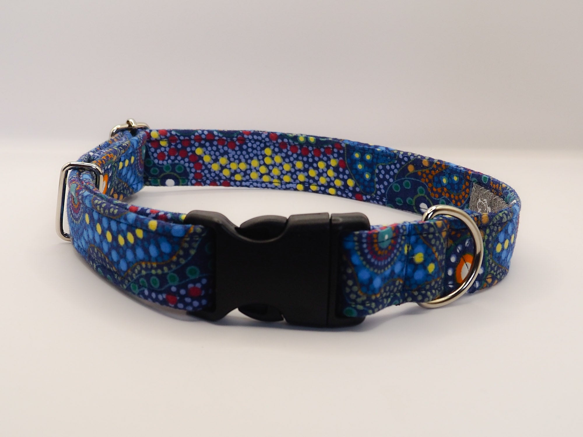 Aboriginal dog collar deals